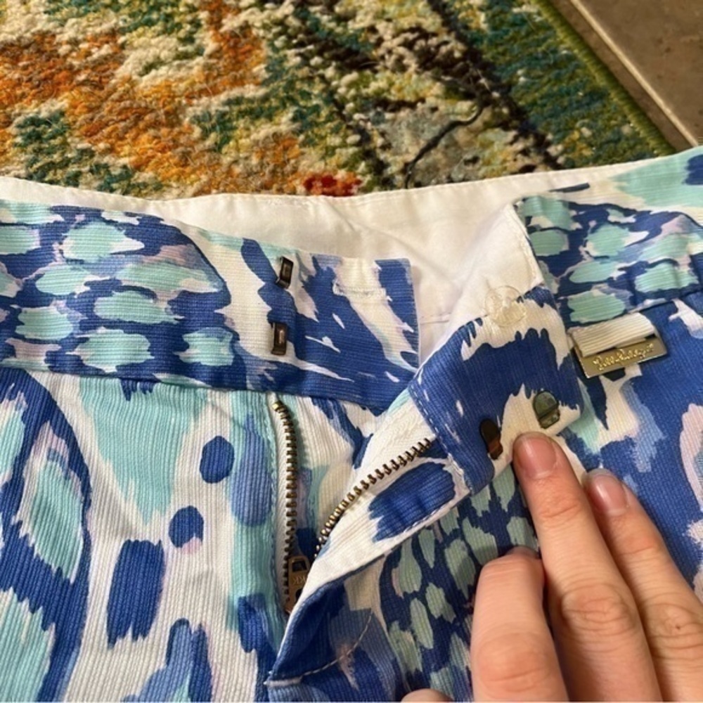 Lilly Pulitzer Callahan Blue Green Floral Print Shorts Size 00 - Picture 6 of 12